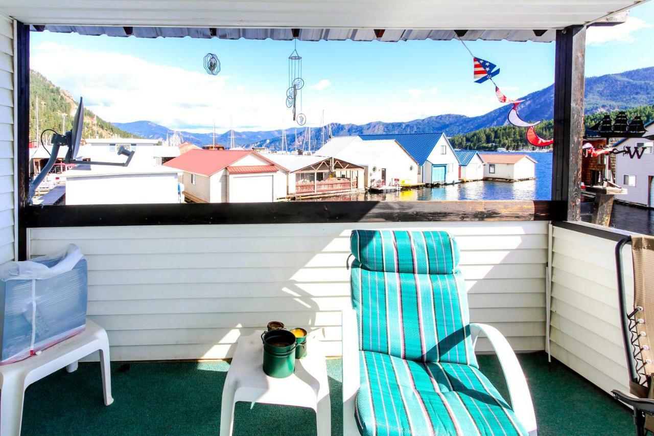 Scenic Bay Float Home Hideaway Athol Exterior photo